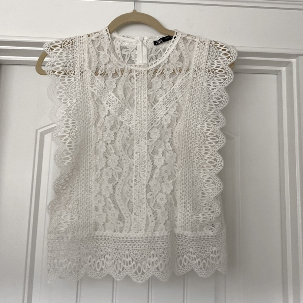 Zara lace sleeveless blouse